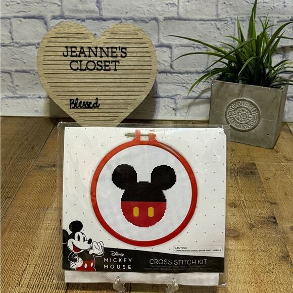 Disney Mickey Mouse Counted Cross Stitch Kit, Thread Hoop Needle Fabric Threader - Picture 2 of 4